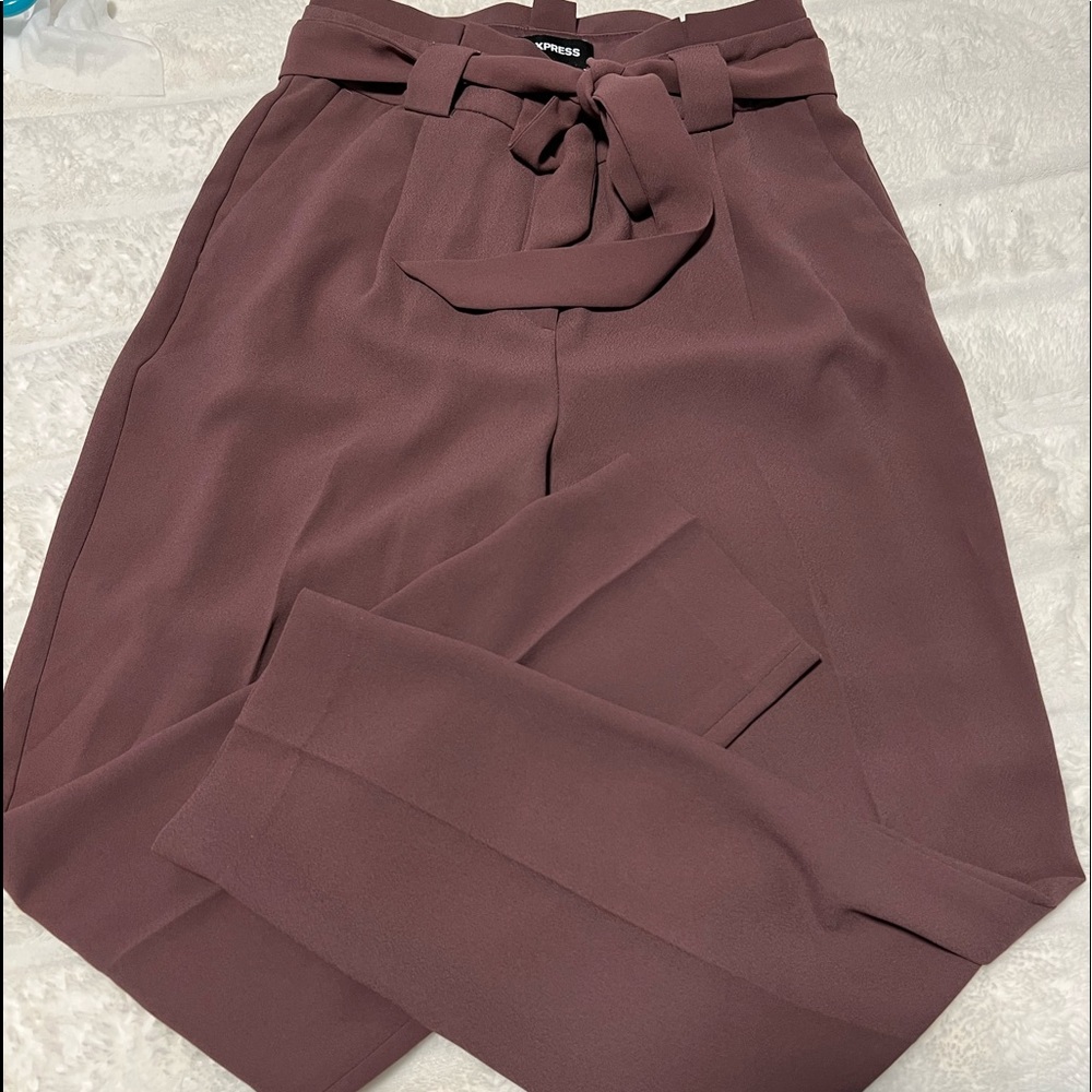 High waisted mauve express trousers